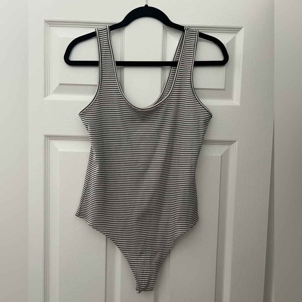 ✨NWOT✨ American Eagle Bodysuit
